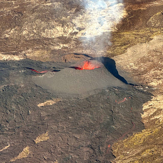 Découvrez la première éruption de l'année du Piton de la Fournaise